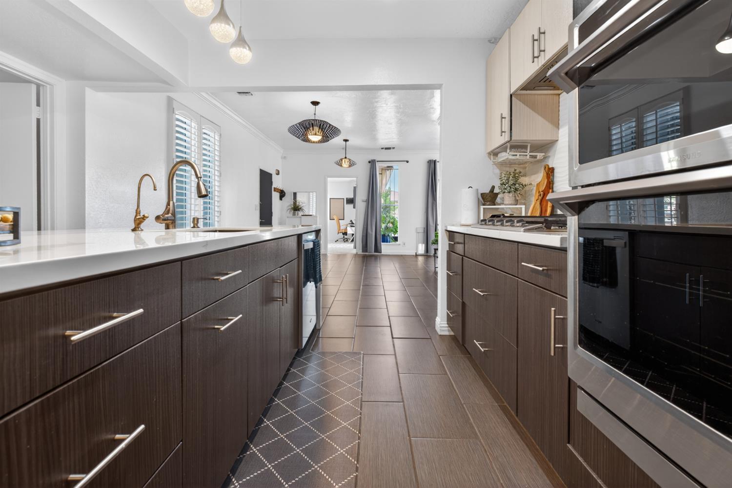 1923 S Fairway, Fresno, CA 93727