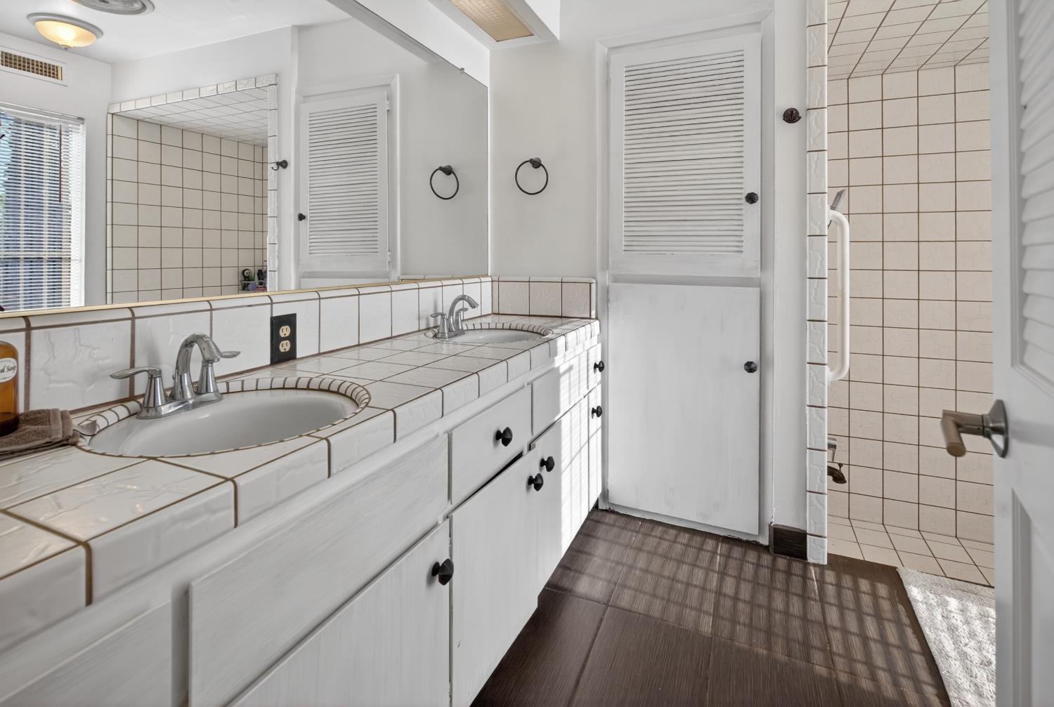 1923 S Fairway, Fresno, CA 93727