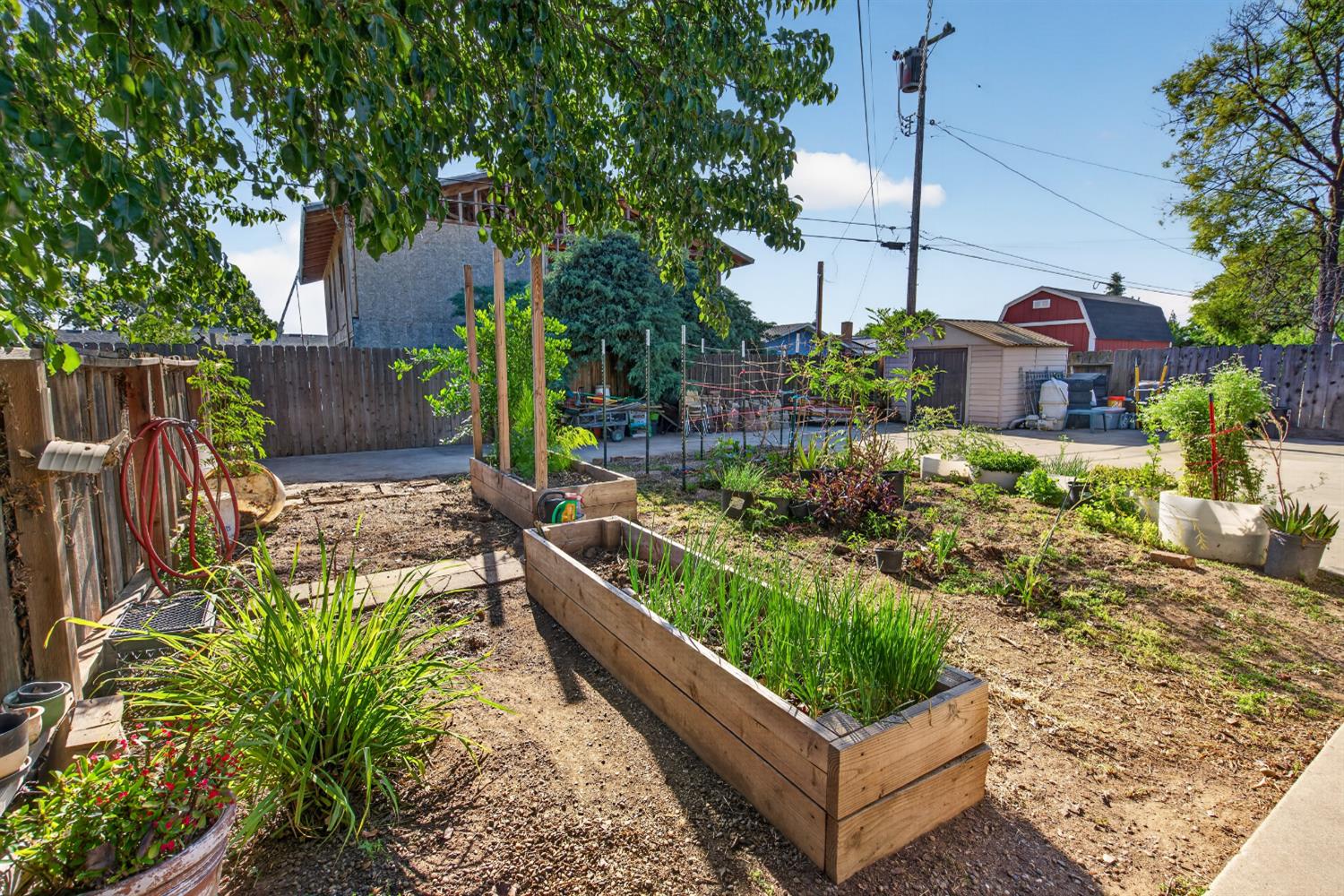 1923 S Fairway, Fresno, CA 93727