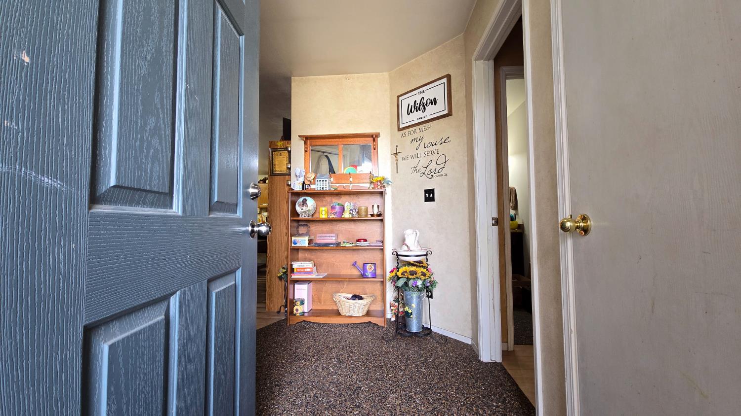 1322 W Pamela Ln, Dinuba, CA 93618