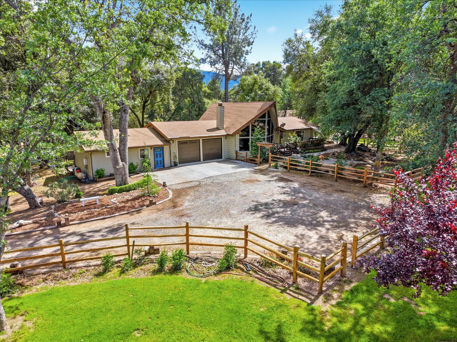 51660 Quail Run Dr, Oakhurst, CA 93644