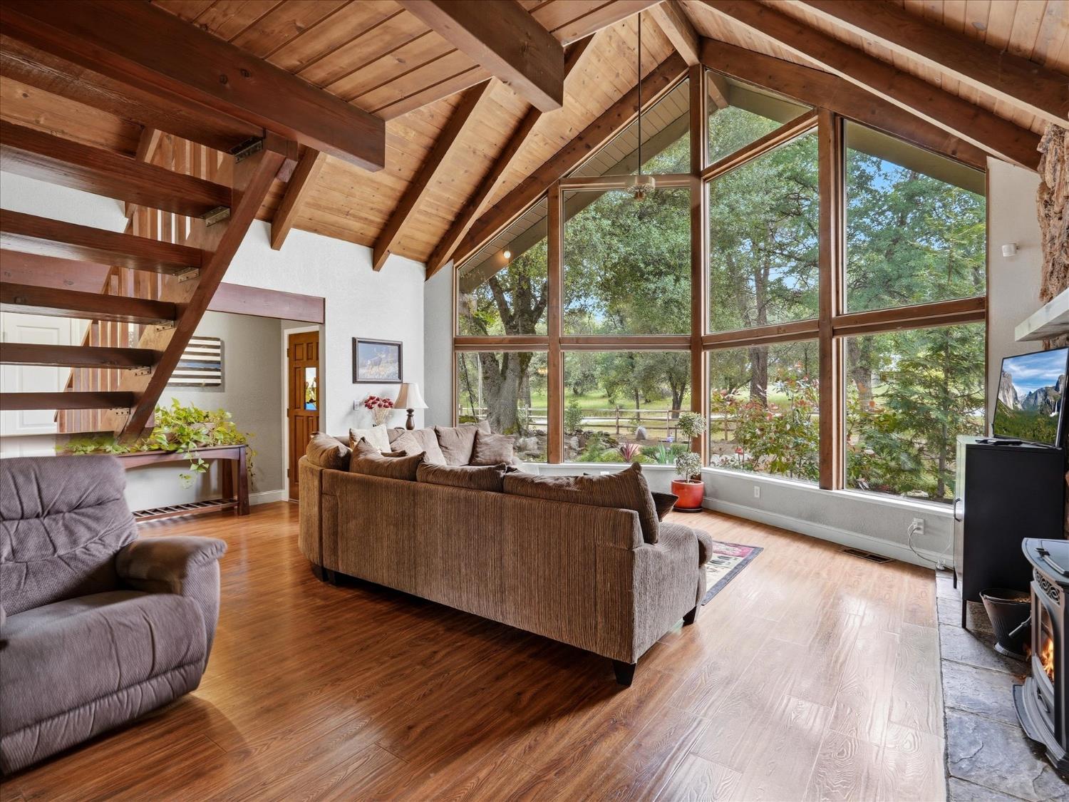 51660 Quail Run Dr, Oakhurst, CA 93644