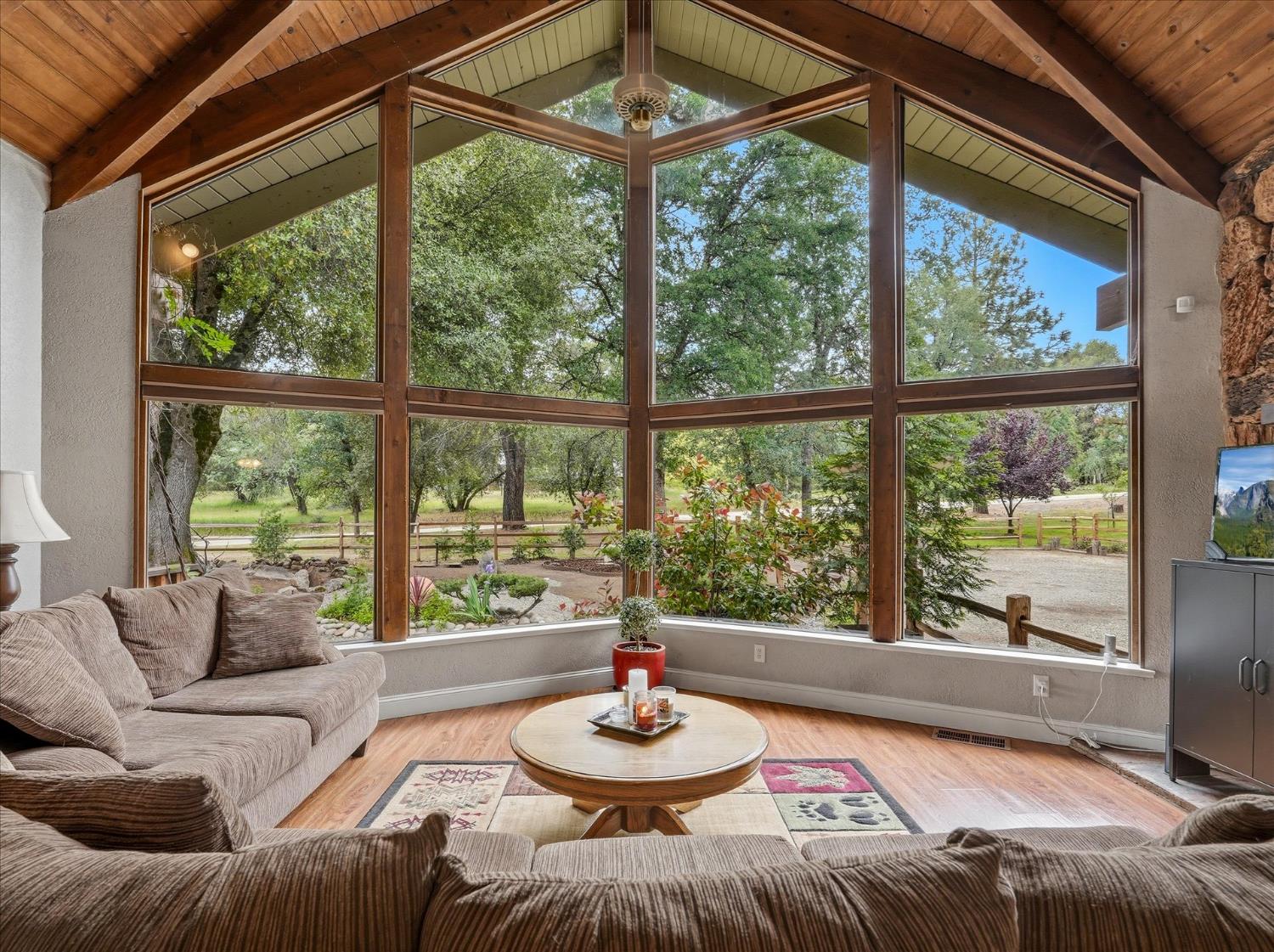 51660 Quail Run Dr, Oakhurst, CA 93644