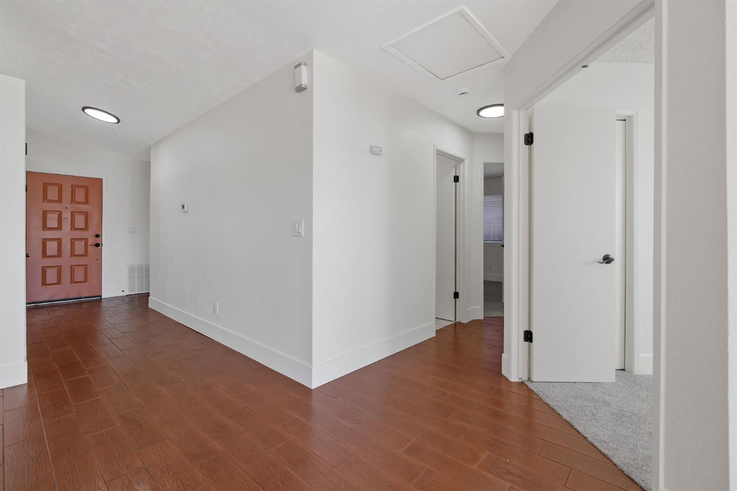 1171 State St, Hanford, CA 93230