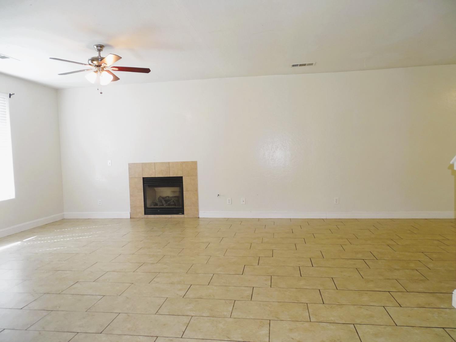 1325 S Bailey, Fresno, CA 93727