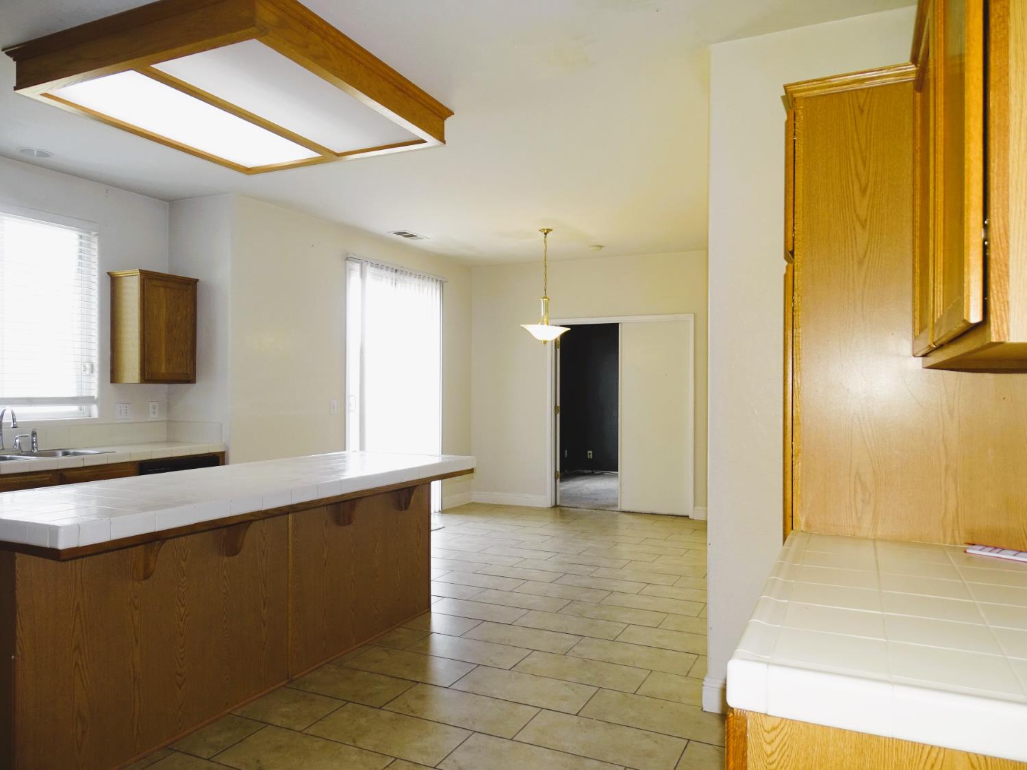 1325 S Bailey, Fresno, CA 93727