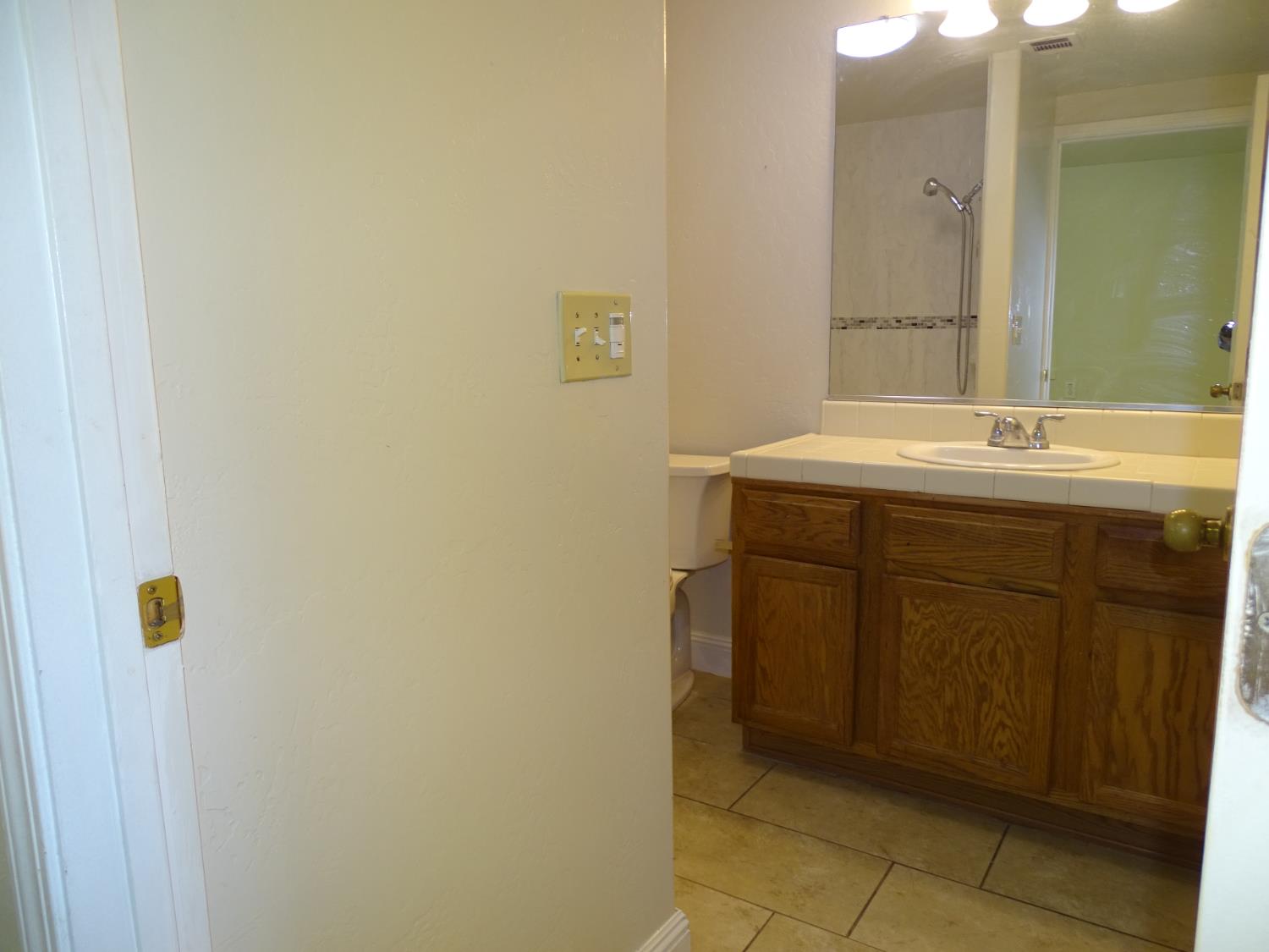 1325 S Bailey, Fresno, CA 93727