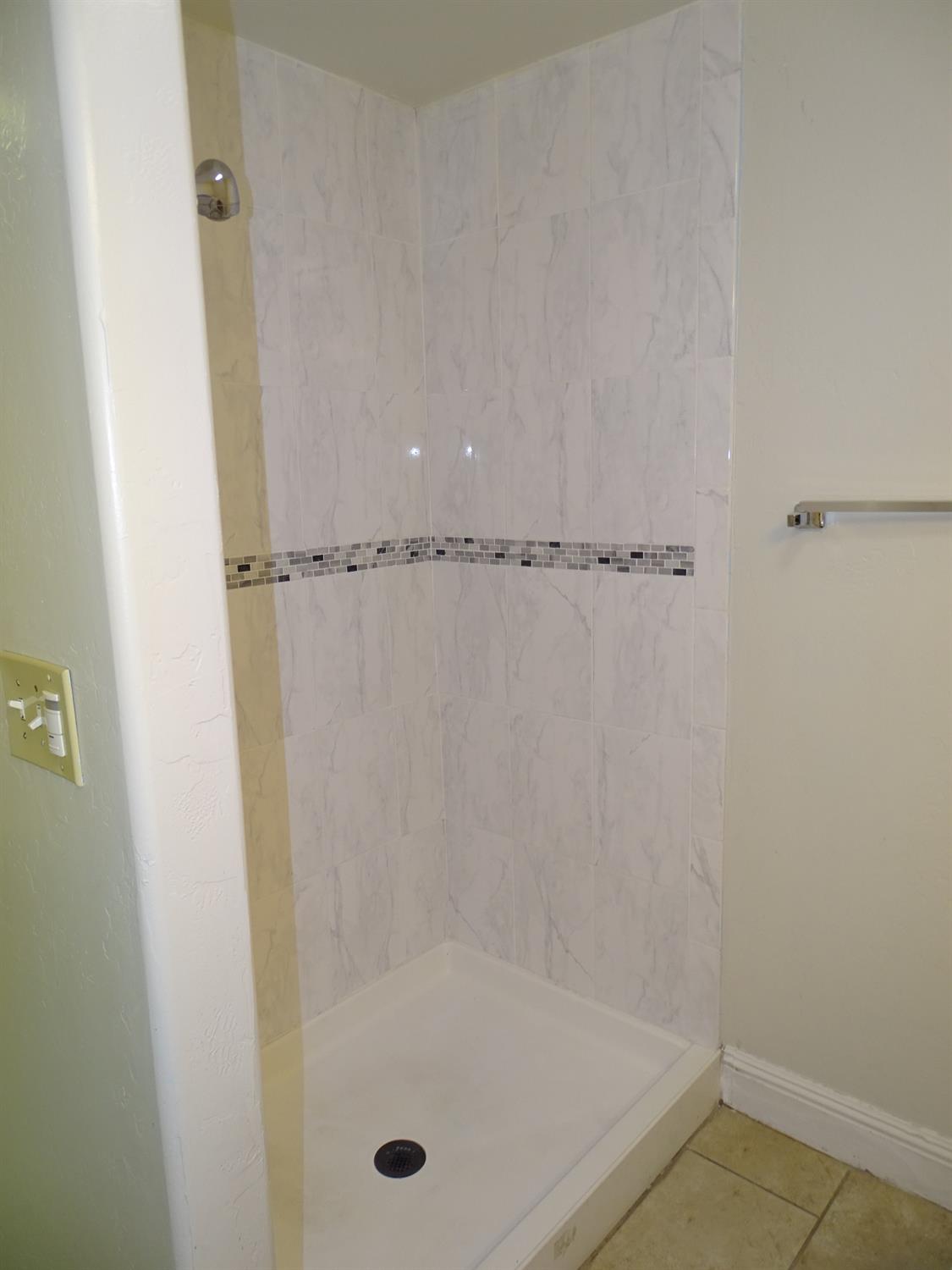 1325 S Bailey, Fresno, CA 93727