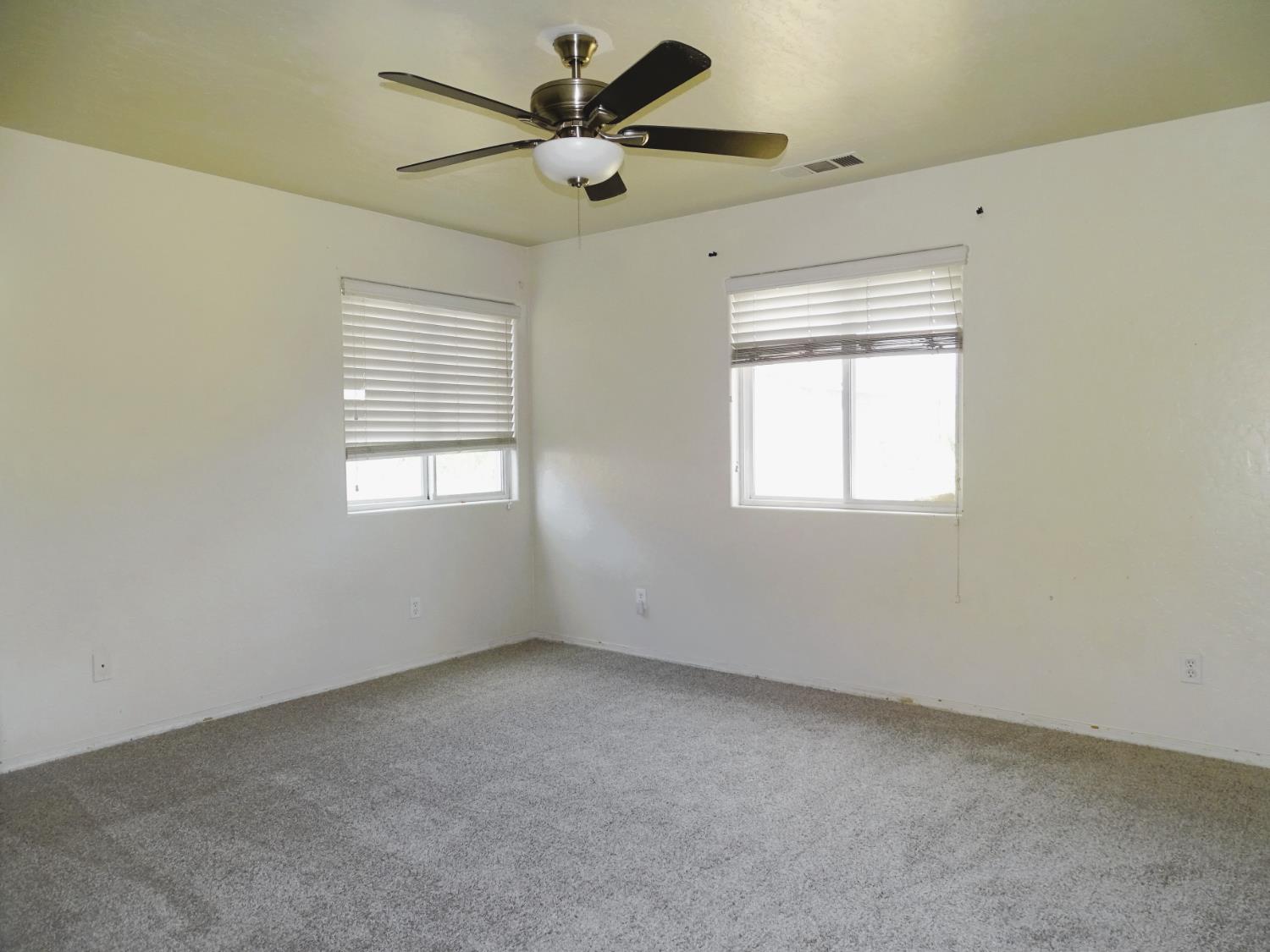 1325 S Bailey, Fresno, CA 93727