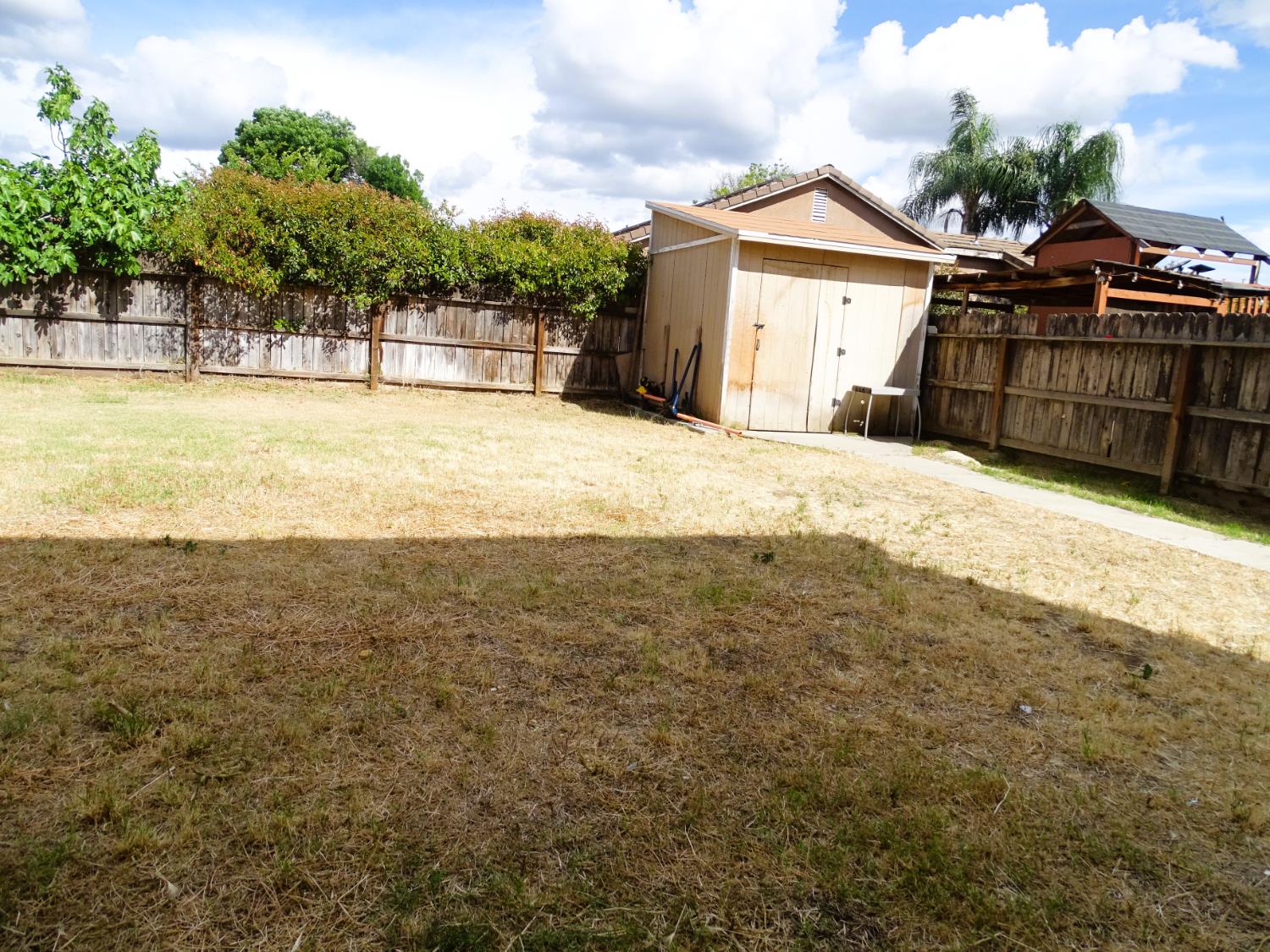 1325 S Bailey, Fresno, CA 93727