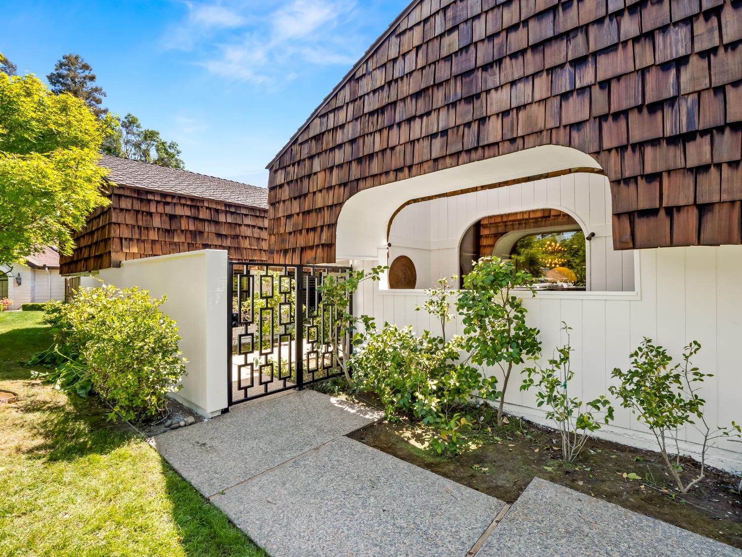 3715 W Birch Ave, Fresno, CA 93711