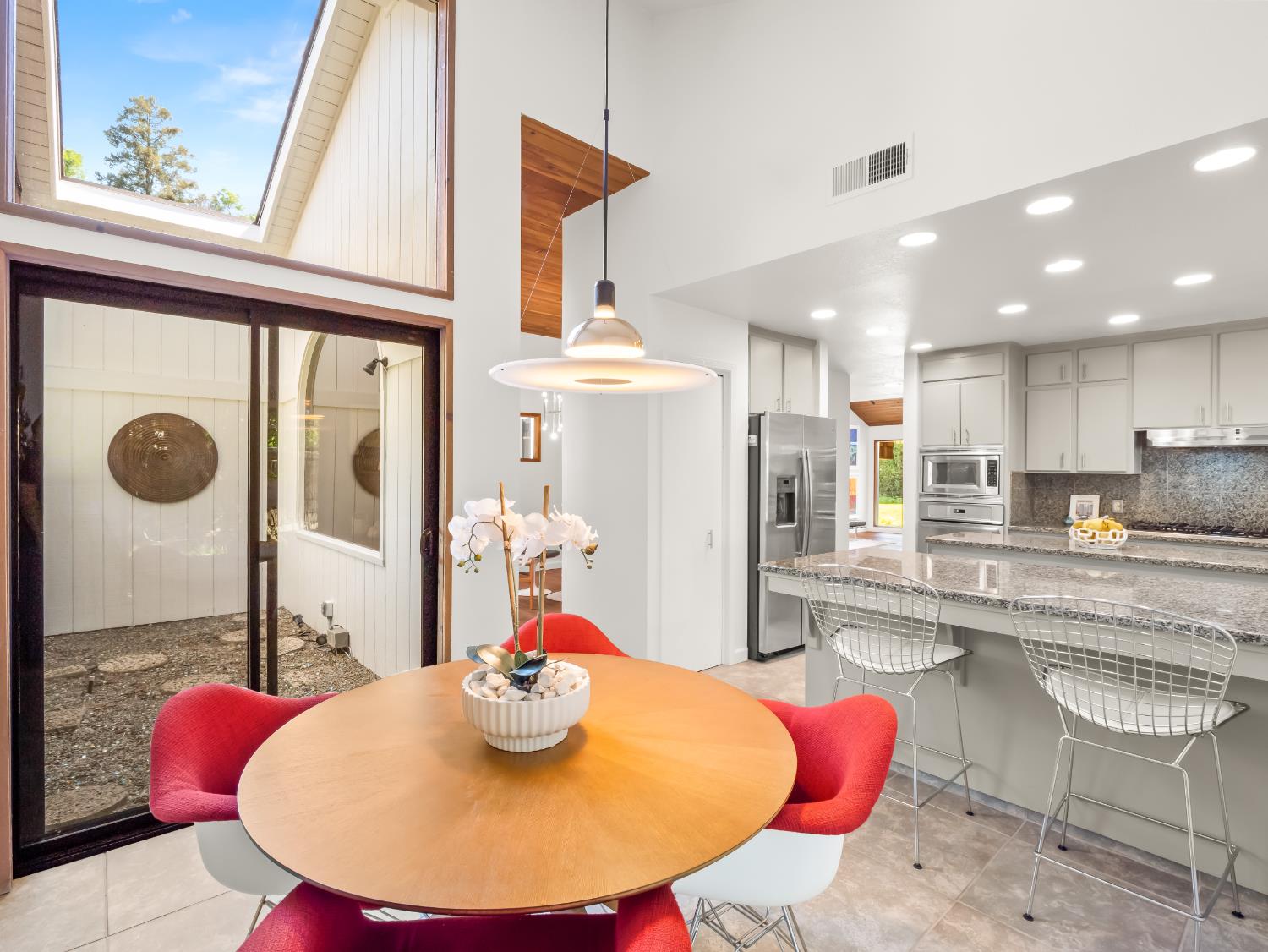 3715 W Birch Ave, Fresno, CA 93711