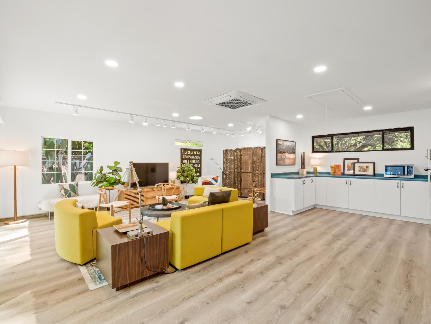 3715 W Birch Ave, Fresno, CA 93711