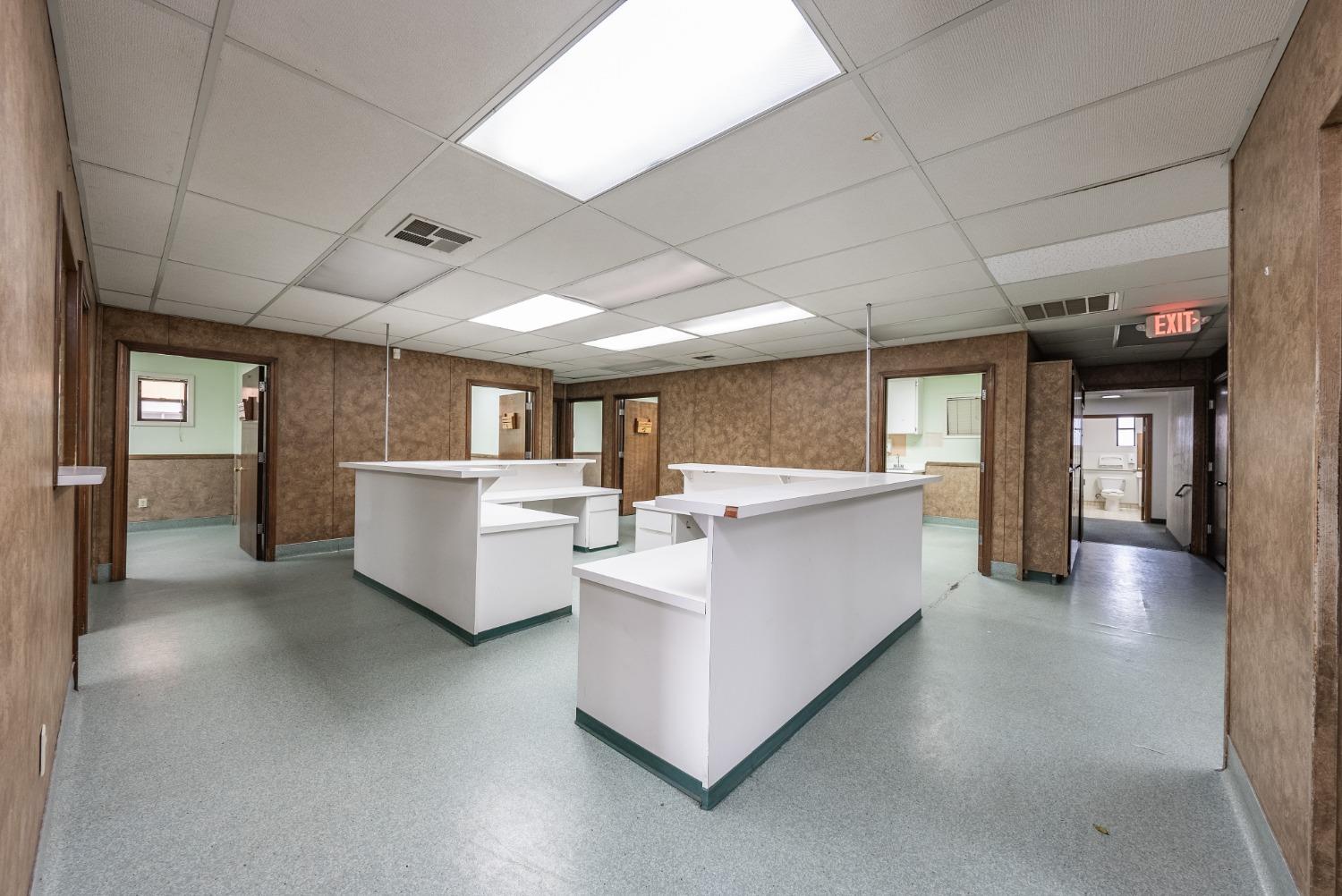 927 O St, Firebaugh, CA 93622