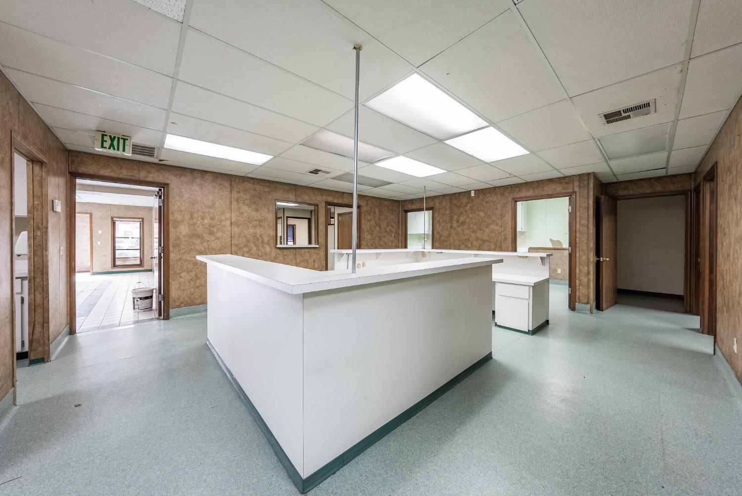 927 O St, Firebaugh, CA 93622