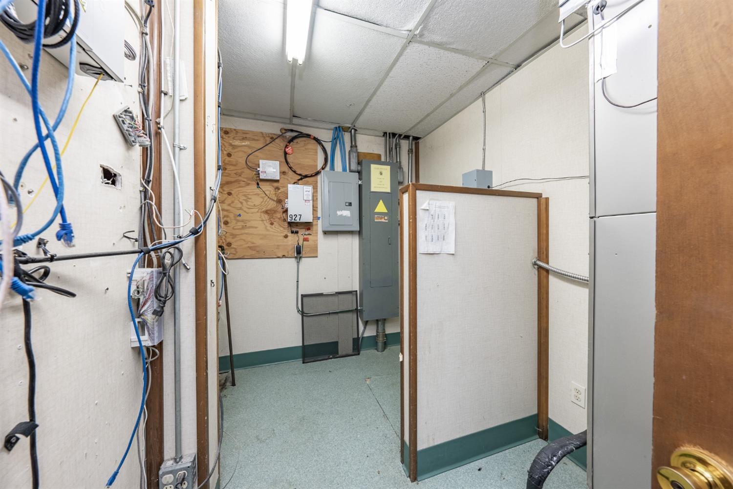 927 O St, Firebaugh, CA 93622