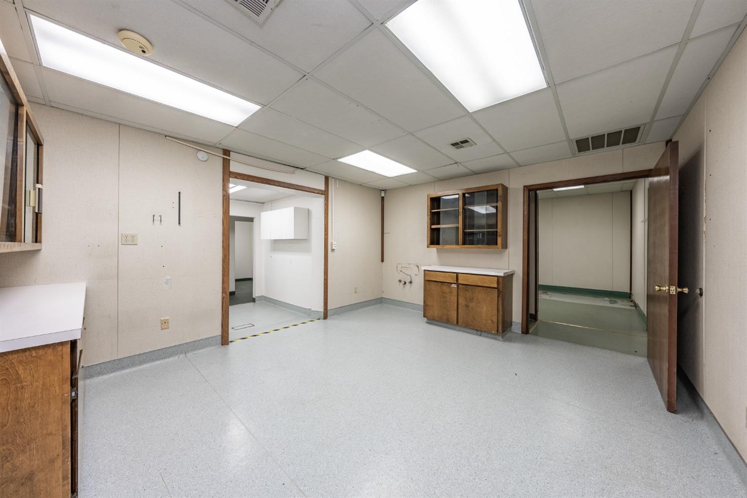 927 O St, Firebaugh, CA 93622