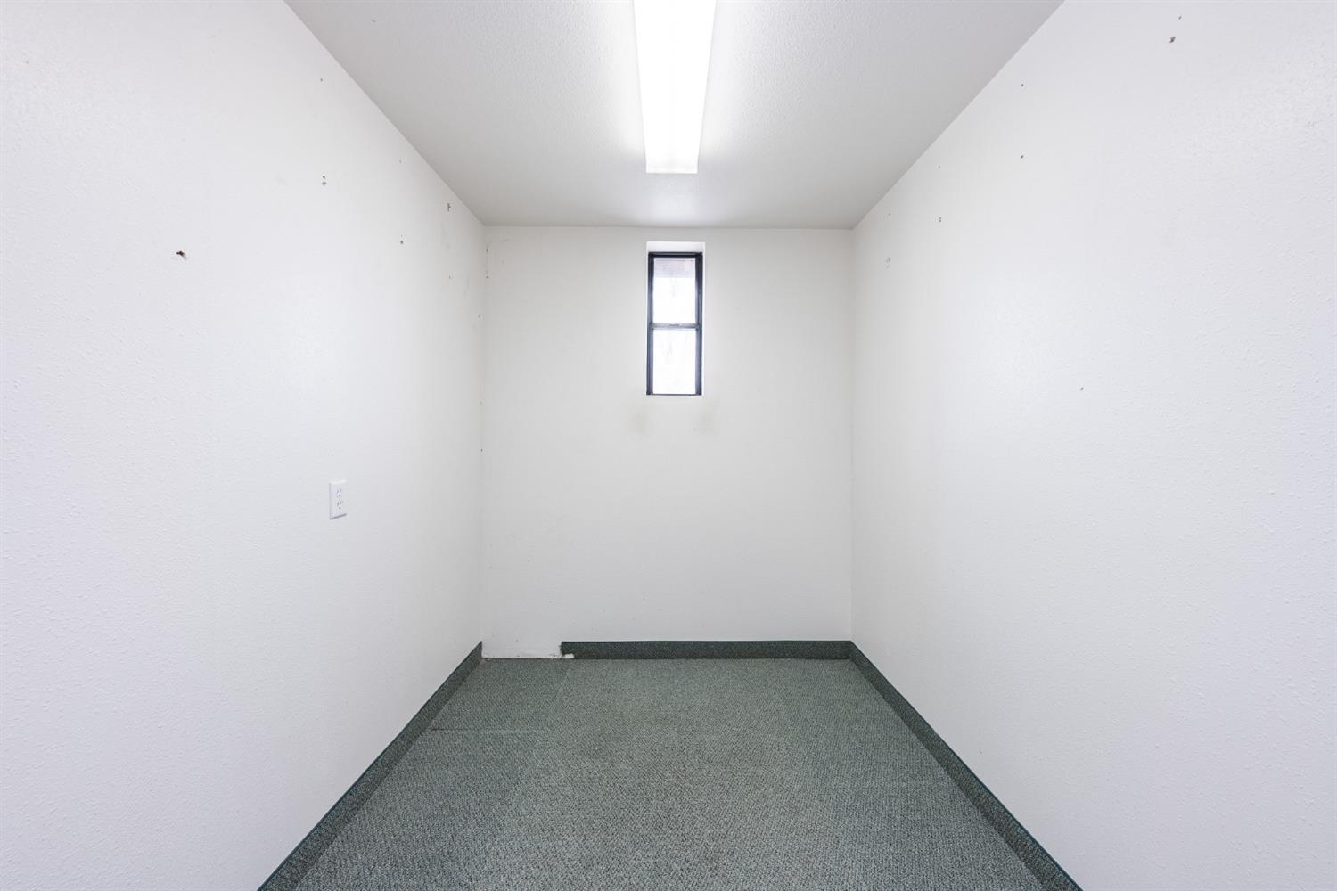 927 O St, Firebaugh, CA 93622