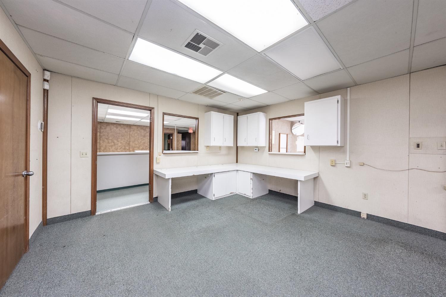 927 O St, Firebaugh, CA 93622