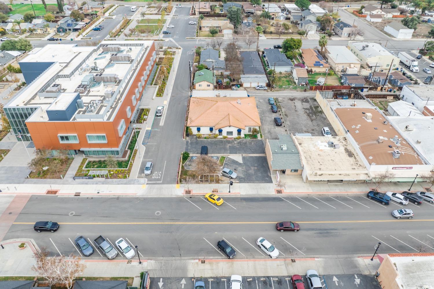 927 O St, Firebaugh, CA 93622