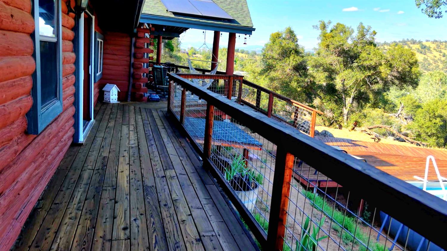 42366 Holiday Way, Coarsegold, CA 93614