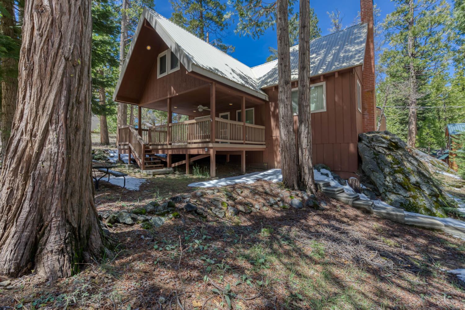 41336 Timber Dr, Shaver Lake, CA 93664