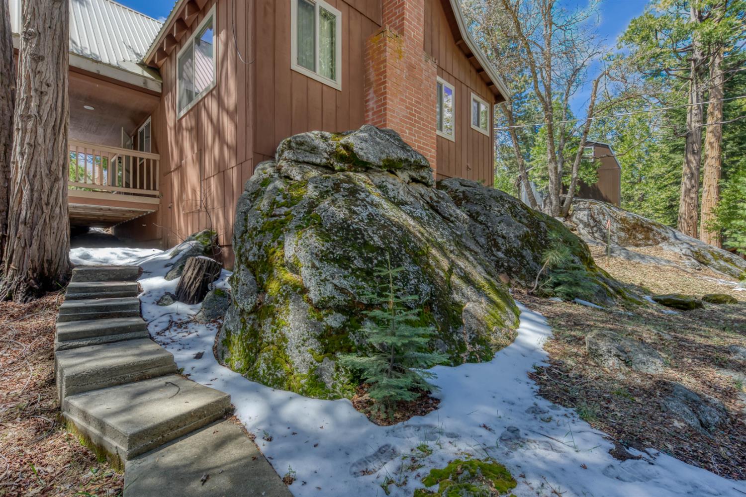 41336 Timber Dr, Shaver Lake, CA 93664
