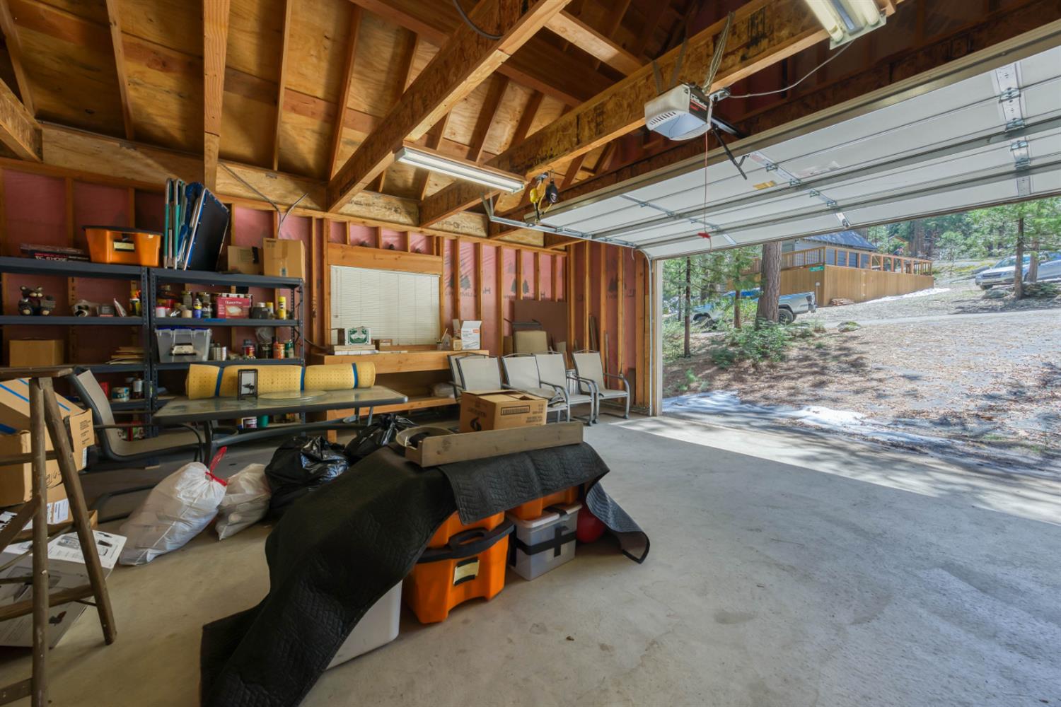 41336 Timber Dr, Shaver Lake, CA 93664