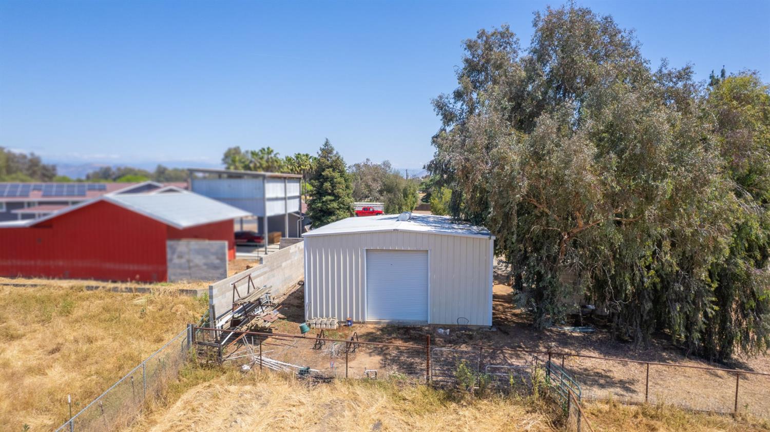 6345 N Bethel Ave, Clovis, CA 93619