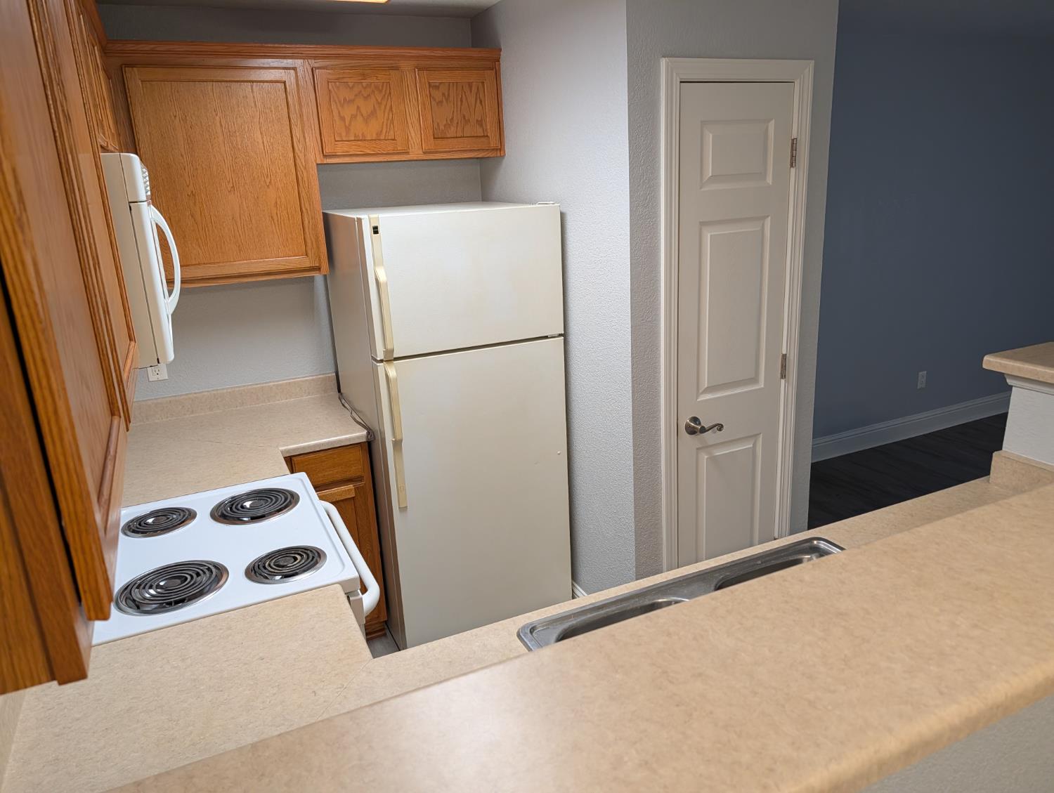 2909 Huntington Blvd #205, Fresno, CA 93721