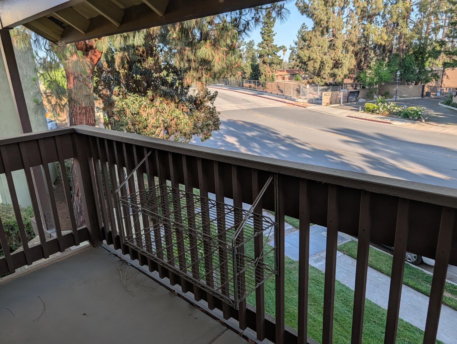 2909 Huntington Blvd #205, Fresno, CA 93721