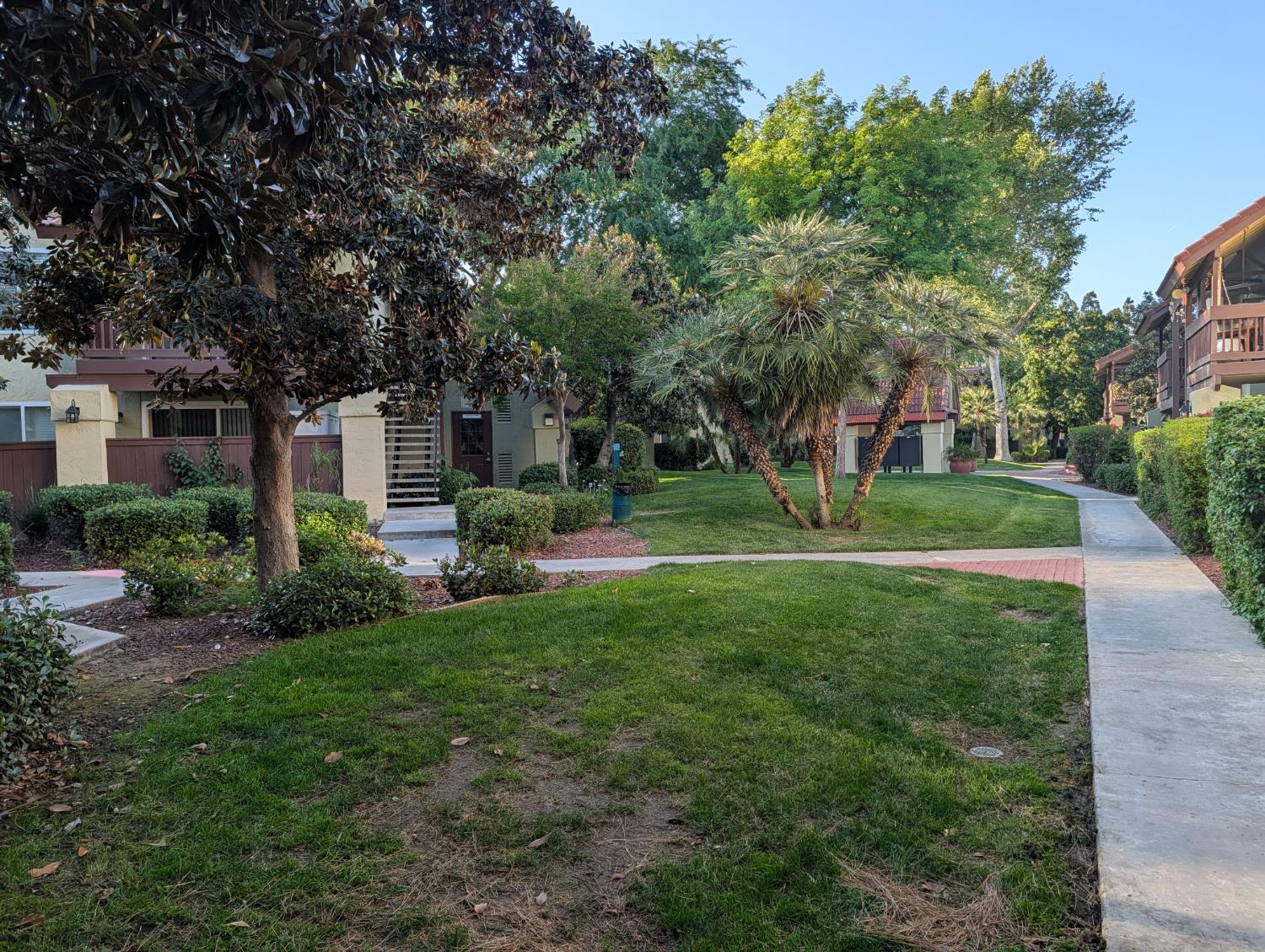 2909 Huntington Blvd #205, Fresno, CA 93721