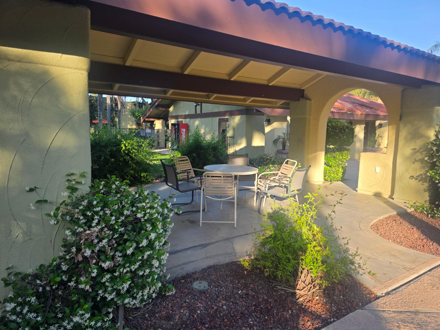 2909 Huntington Blvd #205, Fresno, CA 93721