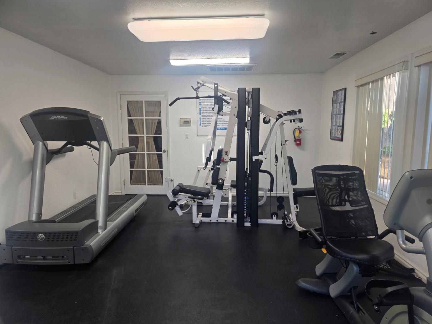 2909 Huntington Blvd #205, Fresno, CA 93721