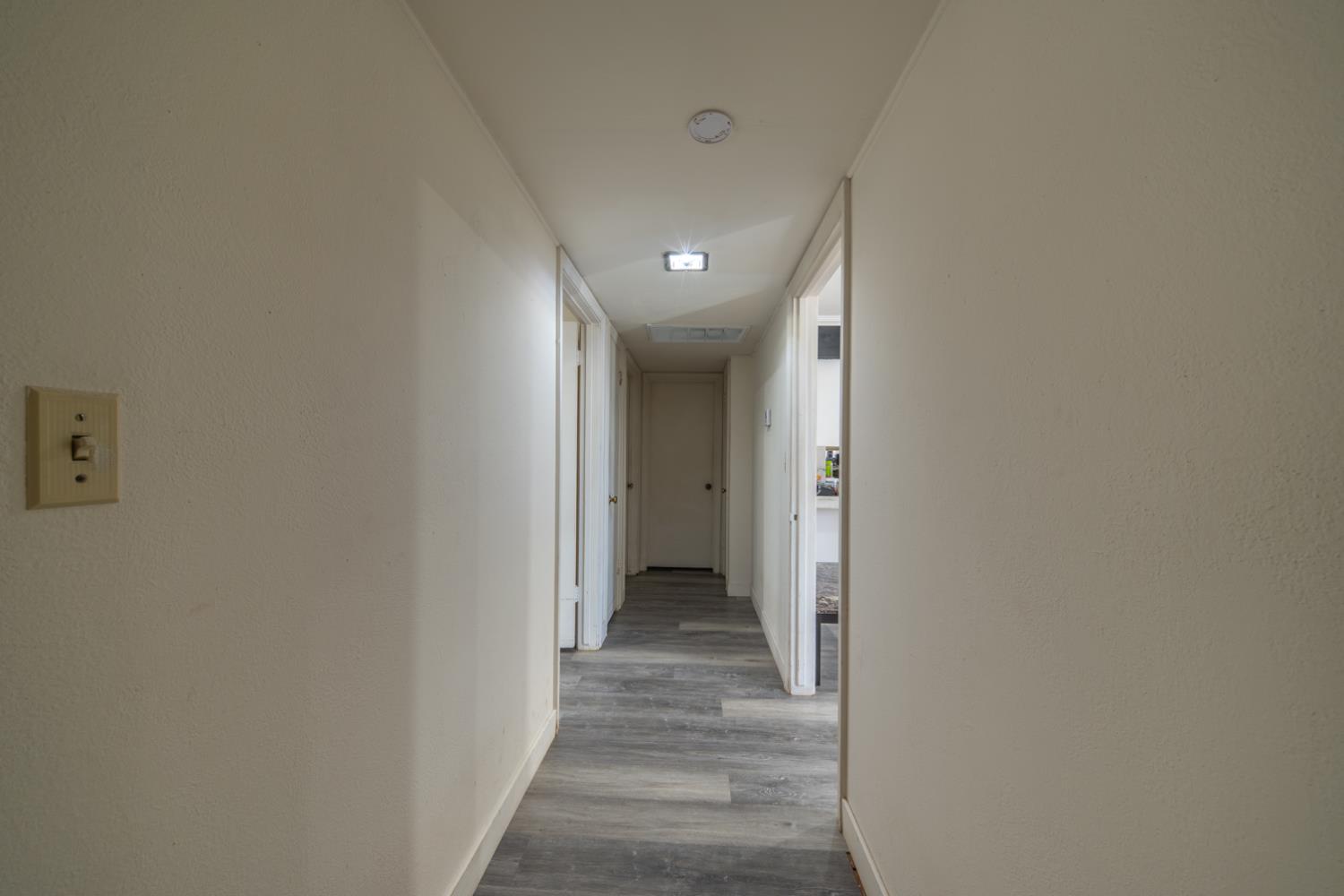 1004 W Pontiac Way, Fresno, CA 93705