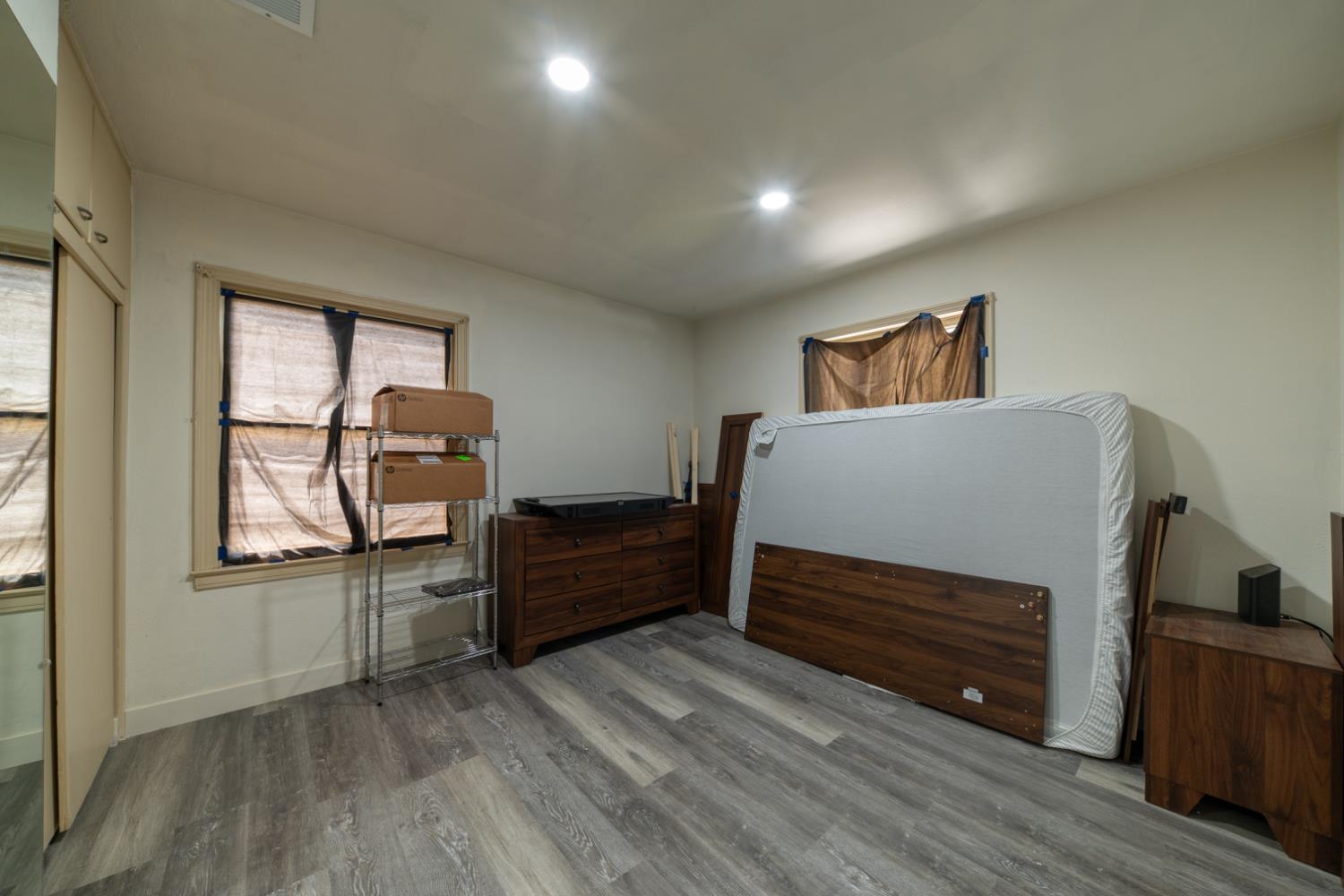 1004 W Pontiac Way, Fresno, CA 93705