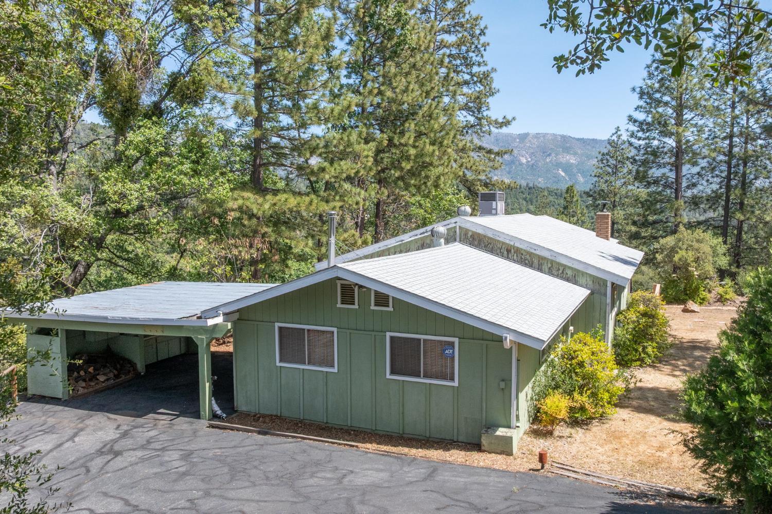 54481 Pinchot Dr, North Fork, CA 93643