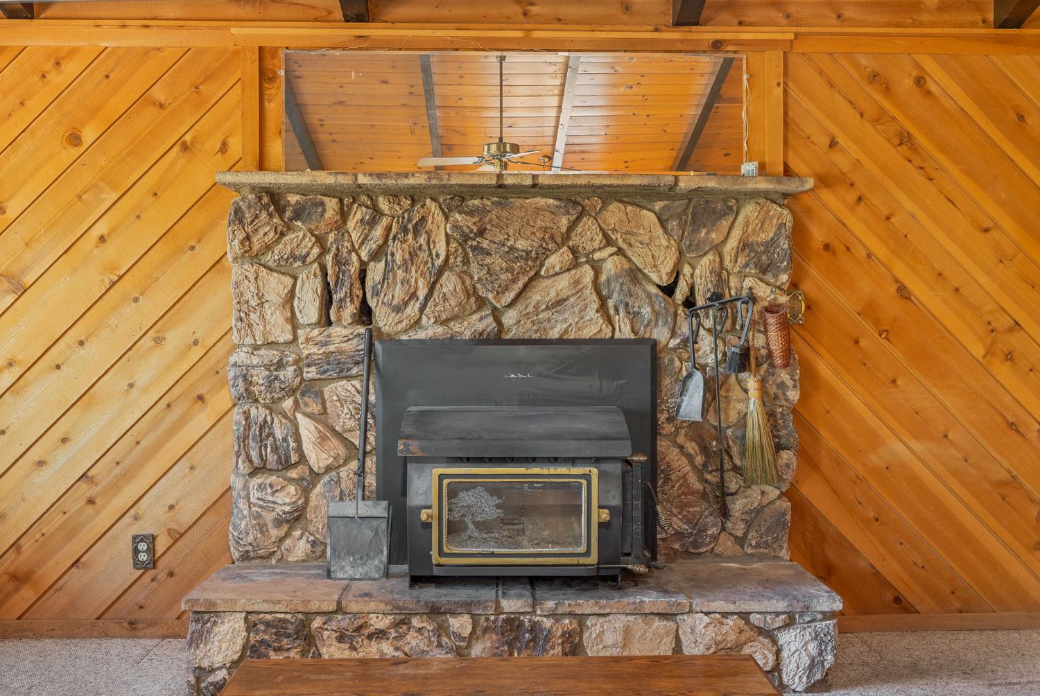 54481 Pinchot Dr, North Fork, CA 93643