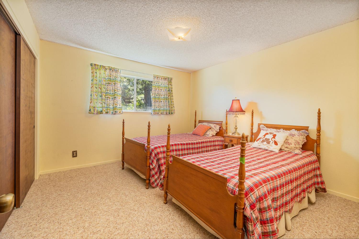 54481 Pinchot Dr, North Fork, CA 93643