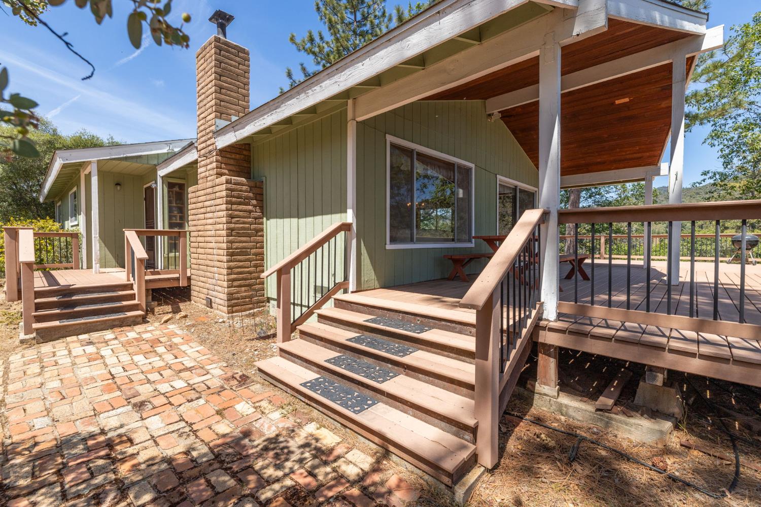 54481 Pinchot Dr, North Fork, CA 93643