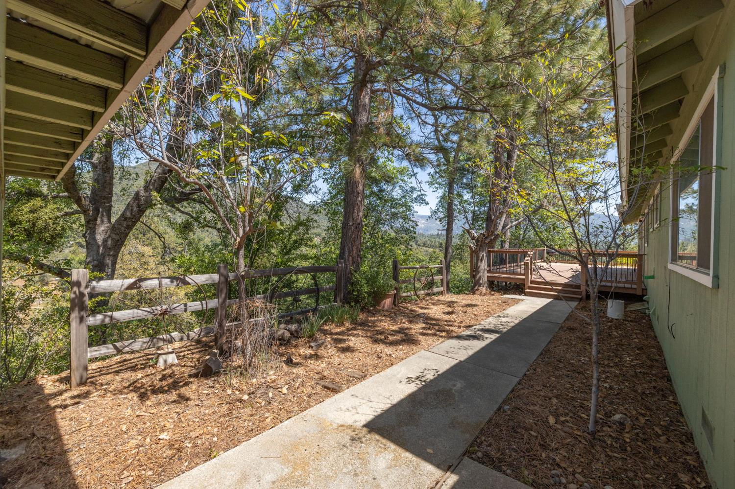 54481 Pinchot Dr, North Fork, CA 93643