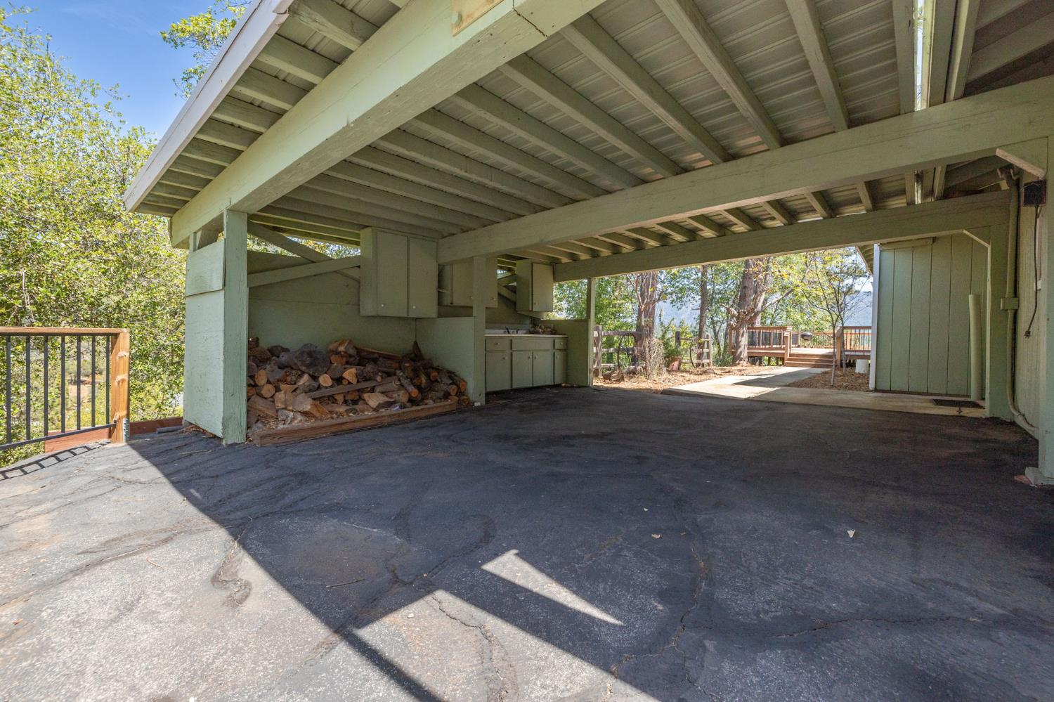 54481 Pinchot Dr, North Fork, CA 93643