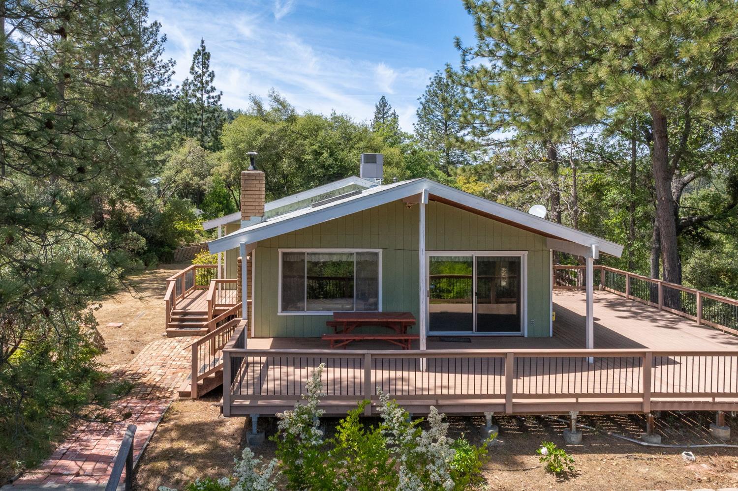 54481 Pinchot Dr, North Fork, CA 93643
