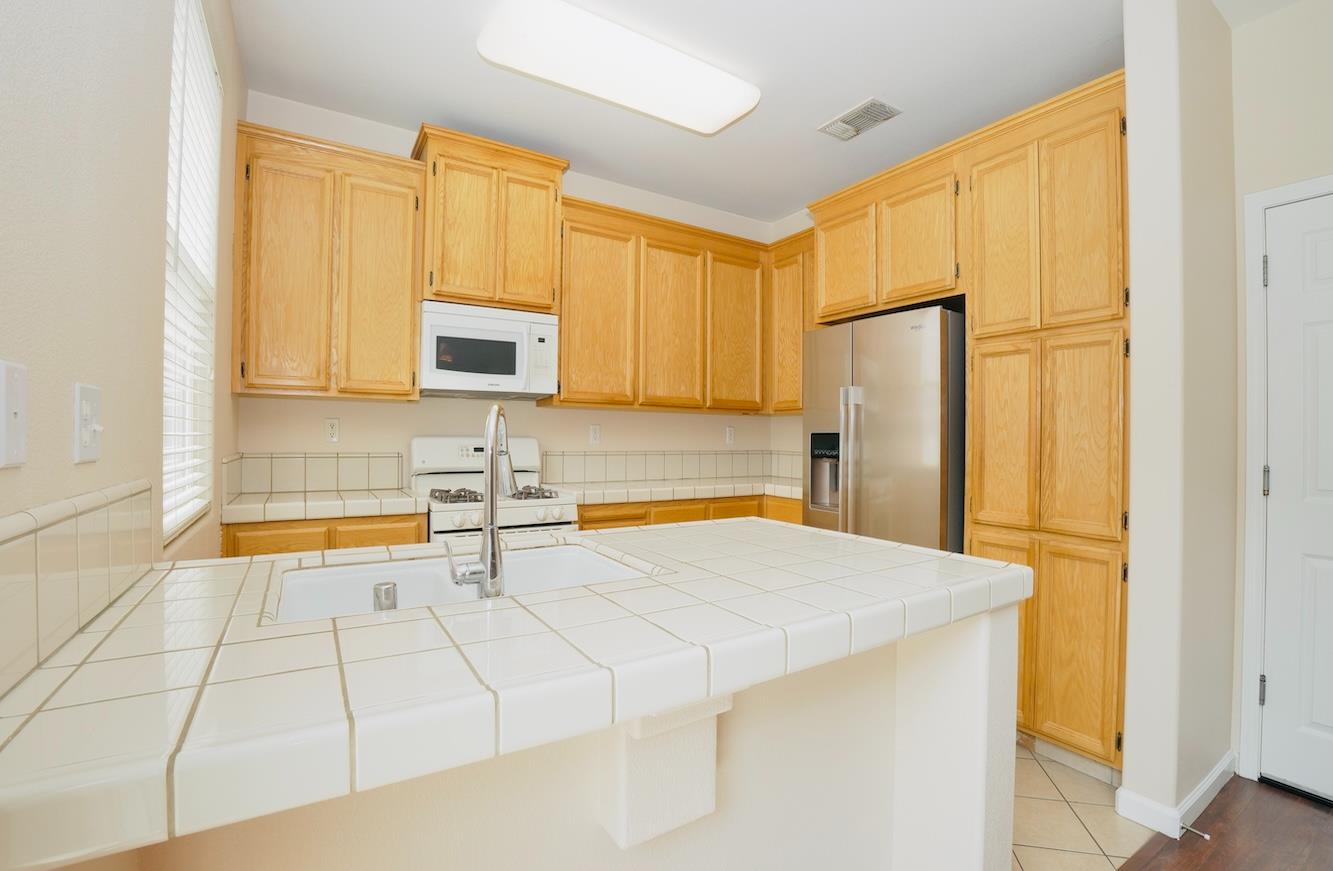 4629 W Javier Way, Fresno, CA 93722