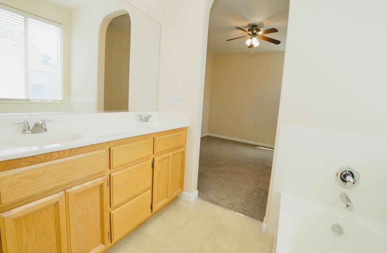 4629 W Javier Way, Fresno, CA 93722