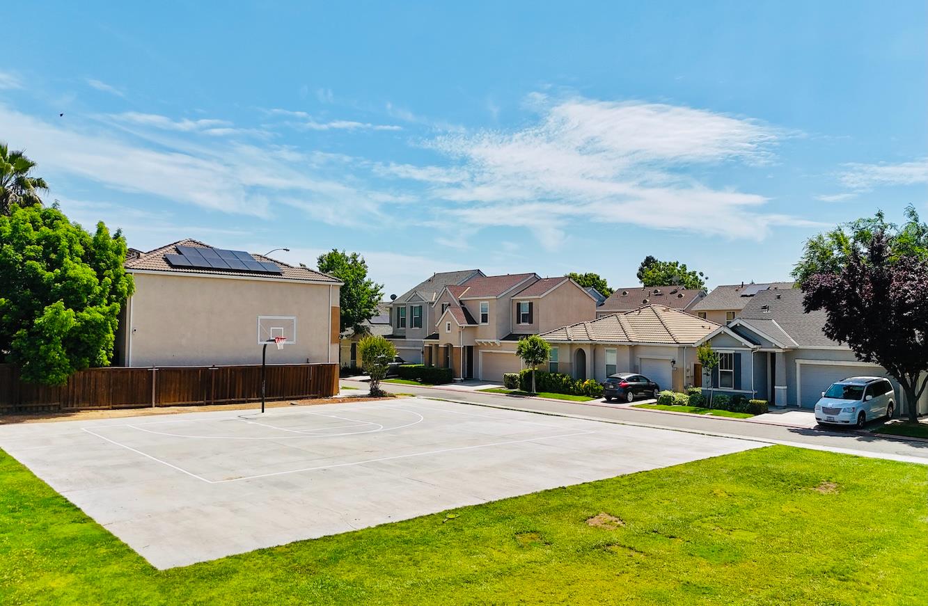 4629 W Javier Way, Fresno, CA 93722