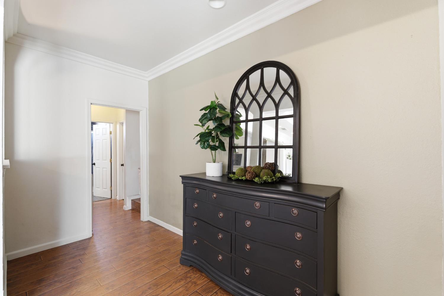 117 N N St, Madera, CA 93637