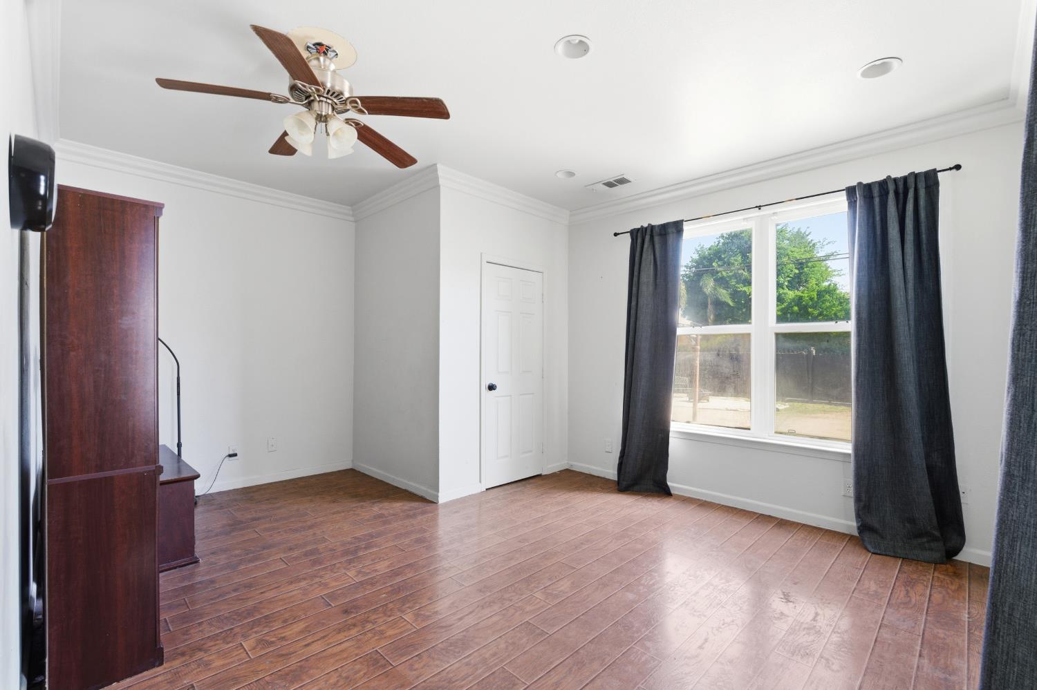 117 N N St, Madera, CA 93637