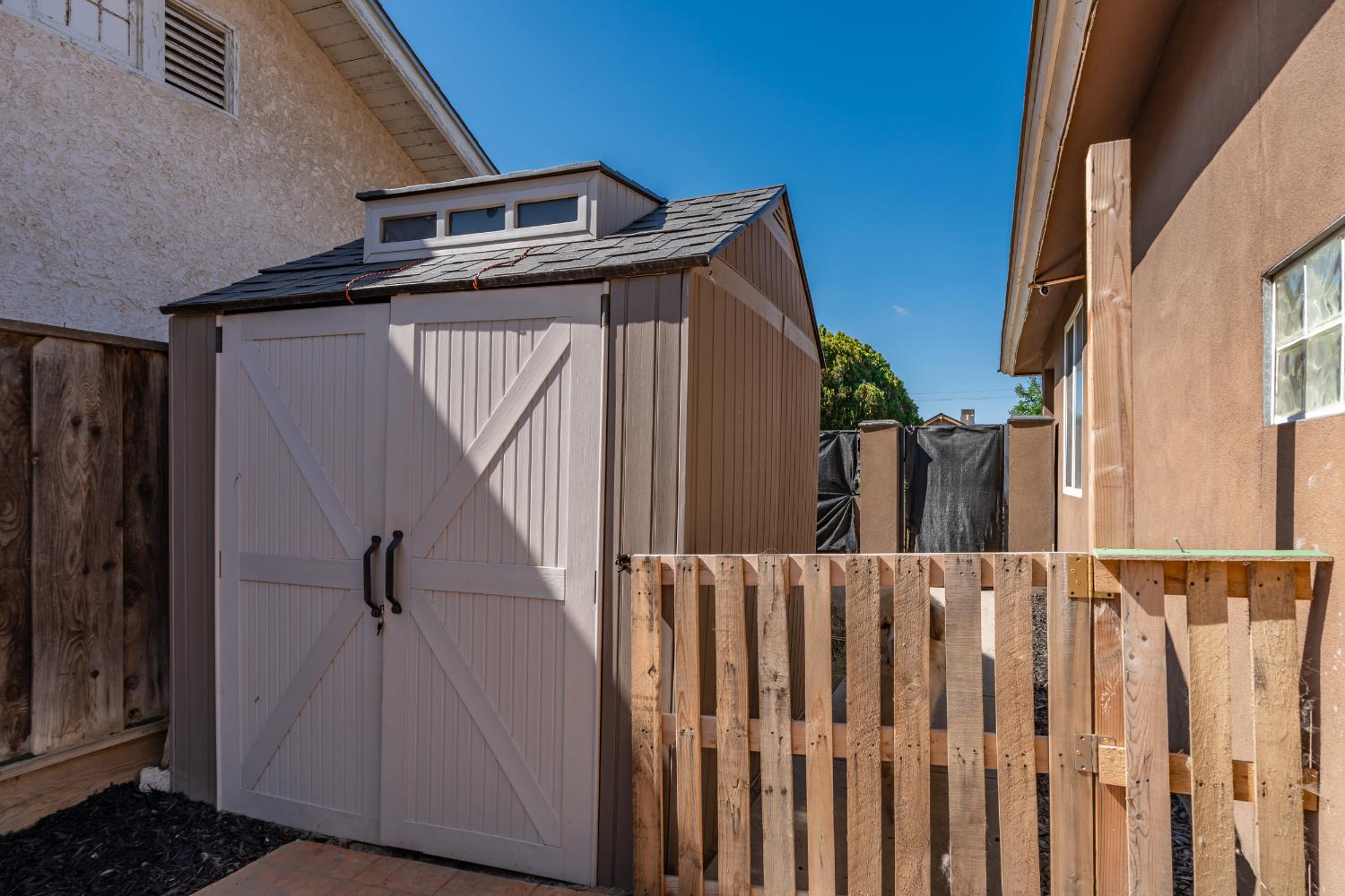 117 N N St, Madera, CA 93637