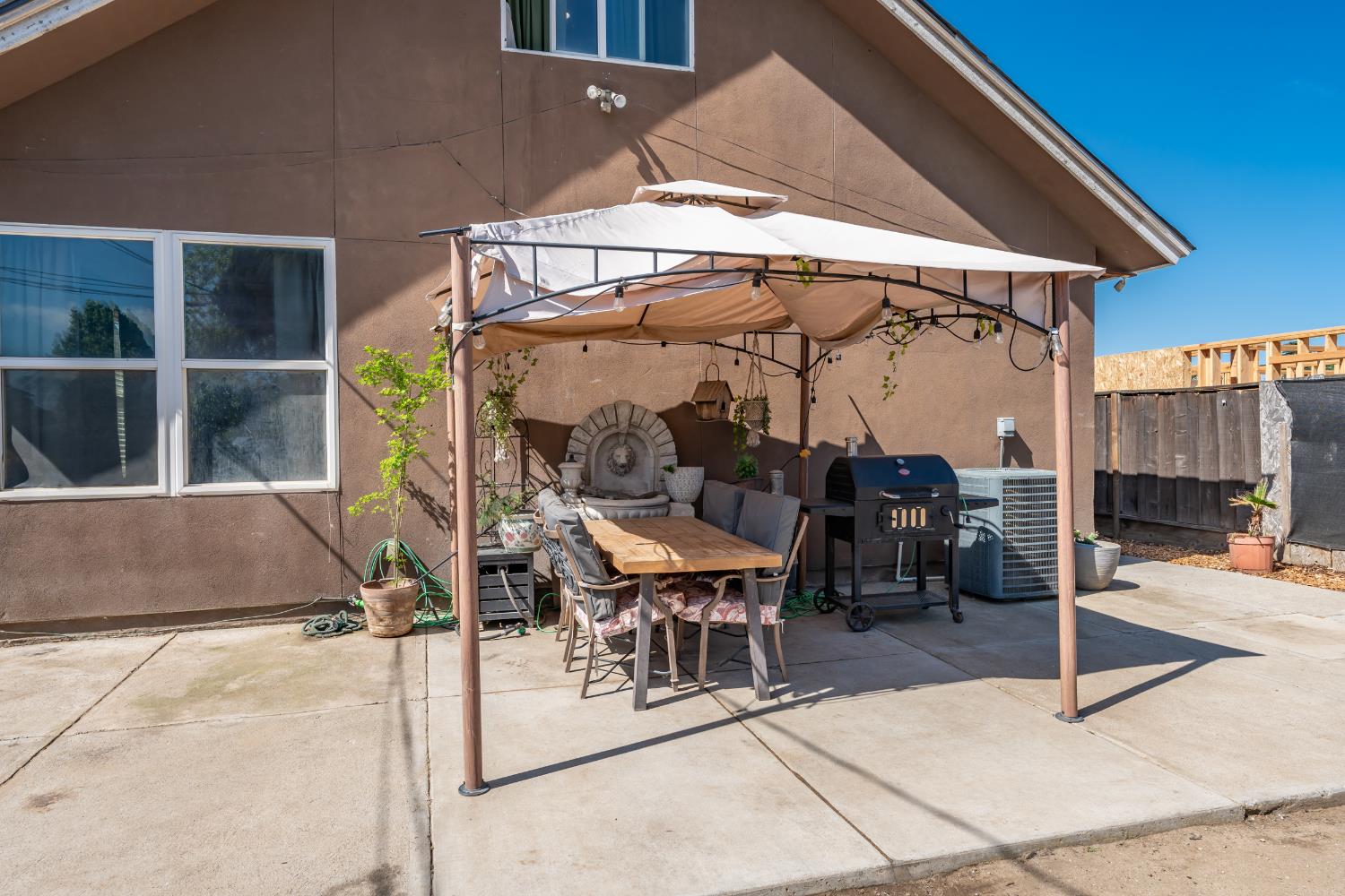 117 N N St, Madera, CA 93637